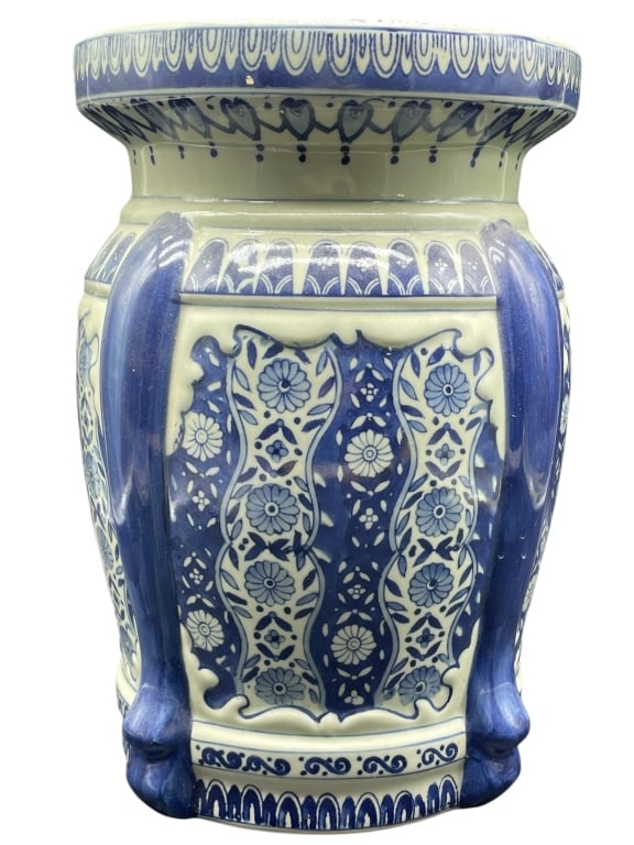 BLUE & WHITE CERAMIC GARDEN STOOL 14" (1 of 5)