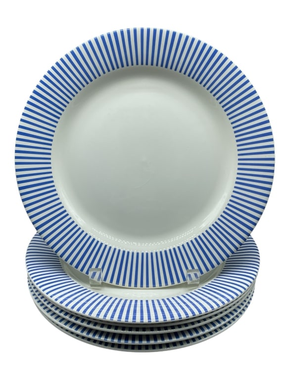 GIEN LA RONDE DES FRUITS BLUE STRIPE PLATES 10.5": GIEN LA RONDE DES FRUITS BLUE STRIPE PLATES 10.5" SET OF 6 -VERY GOOD PRE OWNED CONDITION -SET OF 6 PLATES -APPROX 10.5" -JA 022825 ***Please note that due to limited storage space, all items must be