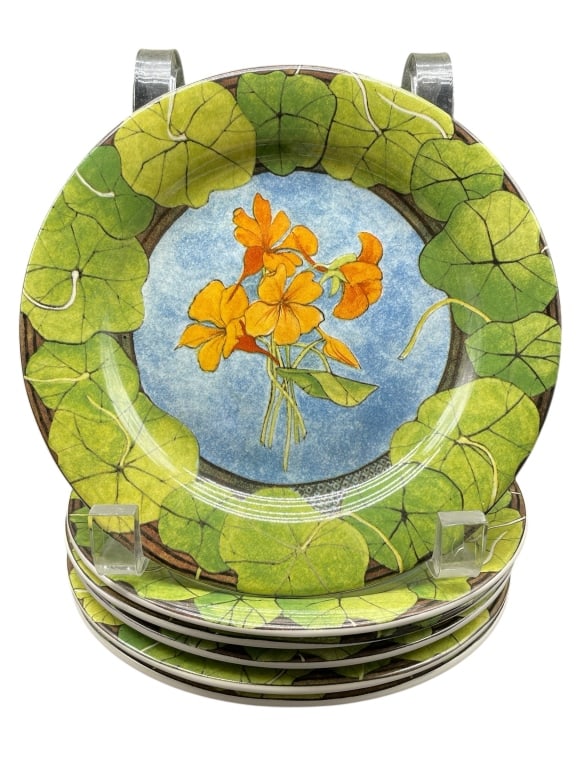 GIEN EVASION CANAPE PLATES 6" SET OF 6: GIEN EVASION CANAPE PLATES 6" SET OF 6 -VERY GOOD PRE OWNED CONDITION -SET OF 6 PLATES -APPROX 6" -JA 022825 ***Please note that due to limited storage space, all items must be picked up within 14 day