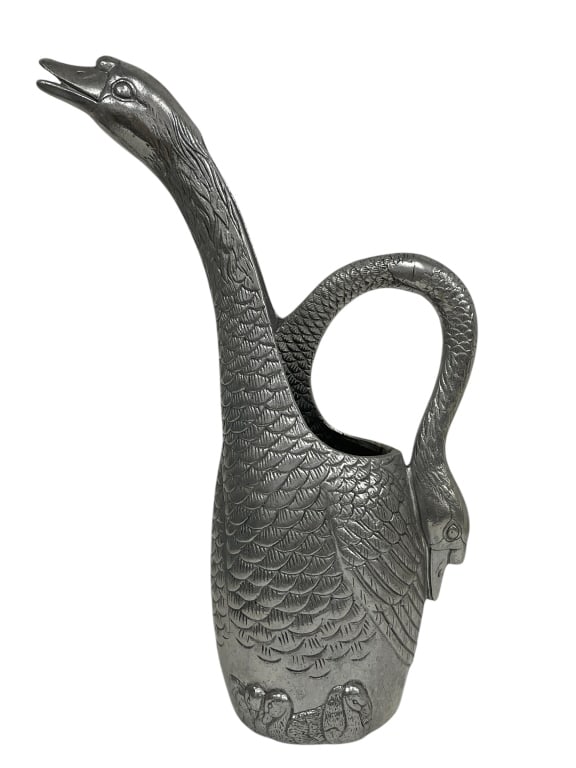 VINTAGE ARTHUR COURT ALUMINUM SWAN PITCHER 13.5" (1 of 4)