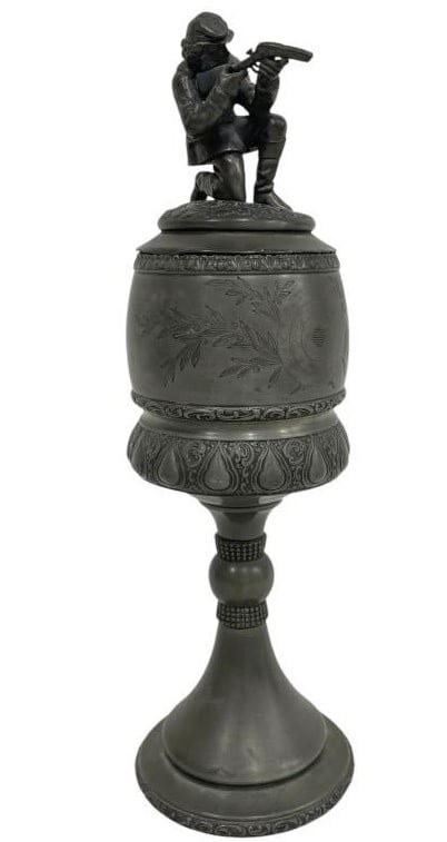 ROGERS & BRO TRIPLE PLATED GOBLET 14": ROGERS & BRO TRIPLE PLATED NEW YORK CENTRAL SCHUETZEN CORPS1895 FRD. SCHROEDER GOBLET 14" -VERY GOOD PRE OWNED CONDITION -APPROX 14" TALL -TRIPLE PLATED -JA 121724 ***Please note that due to limited s
