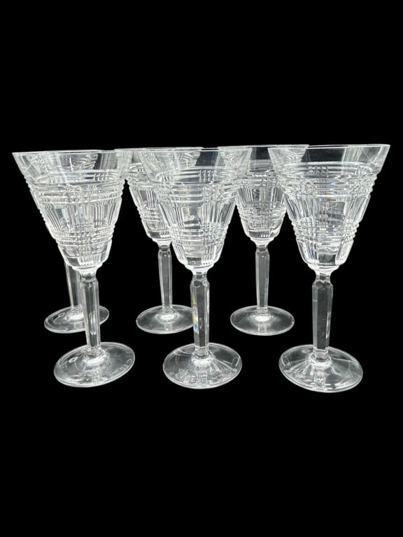 SET OF 6 RALPH LAUREN GLEN PLAID WINE GLASSES: Set of 6 Ralph Lauren Glen Plaid Cut Crystal Wine Glasses – Timeless Luxur-yElevate your glassware collection with this exquisite set of six Ralph Lauren Glen Plaid cut crystal wine glasses. Featuri