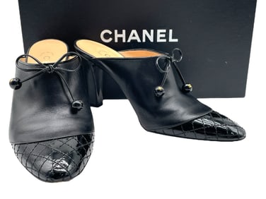 CHANEL BLACK QUILTED TOE MULES SZ 38
