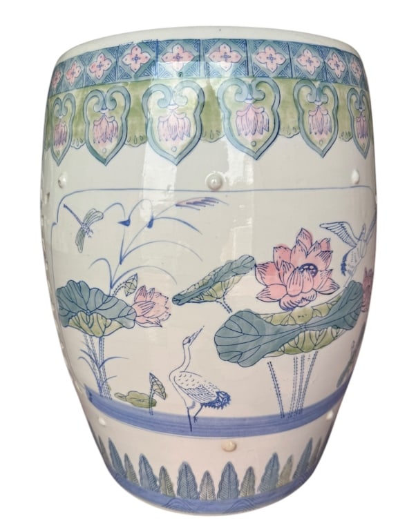 VTG CHINESE FAMILLE ROSE PORCELAIN GARDEN SEAT (1 of 4)