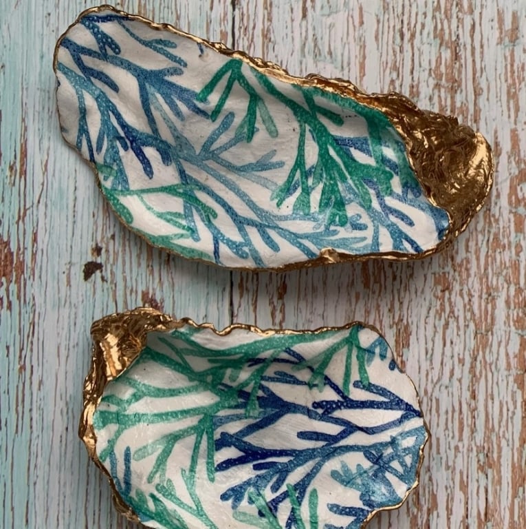 SERENITY SHELLS UNDERWORLD: Shells will NOT be the same size or shape as the one listed. They will all be different, that's what makes them so special. Shell sizes will vary. they will be from 2 1/2- 5 inches