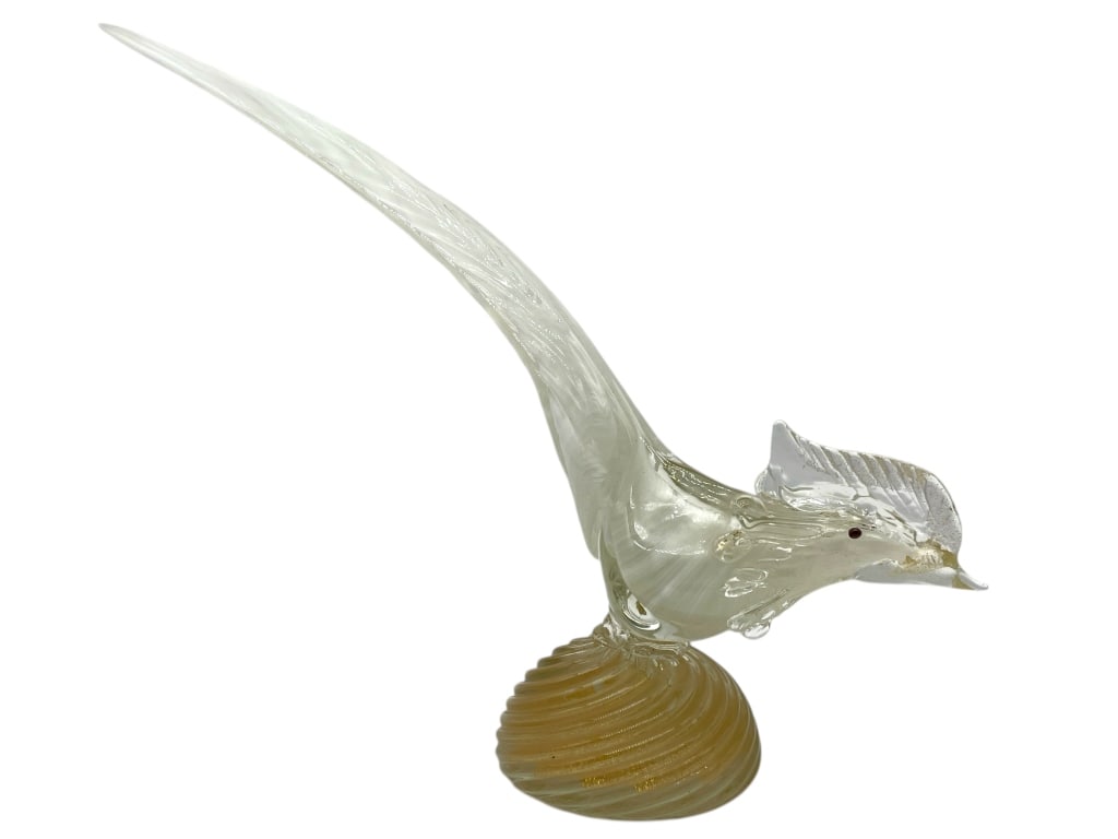 MURANO GLASS RETICULATED BIRD FIGURINE 19": MURANO GLASS RETICULATED BIRD FIGURINE 19" -VERY GOOD PRE OWNED CONDITION -APPROX 19" X 13.5" -GENUINE VENETIAN GLASS -MADE IN MURANO ITALY -JA 011725 ***Please note that due to limited storage space,