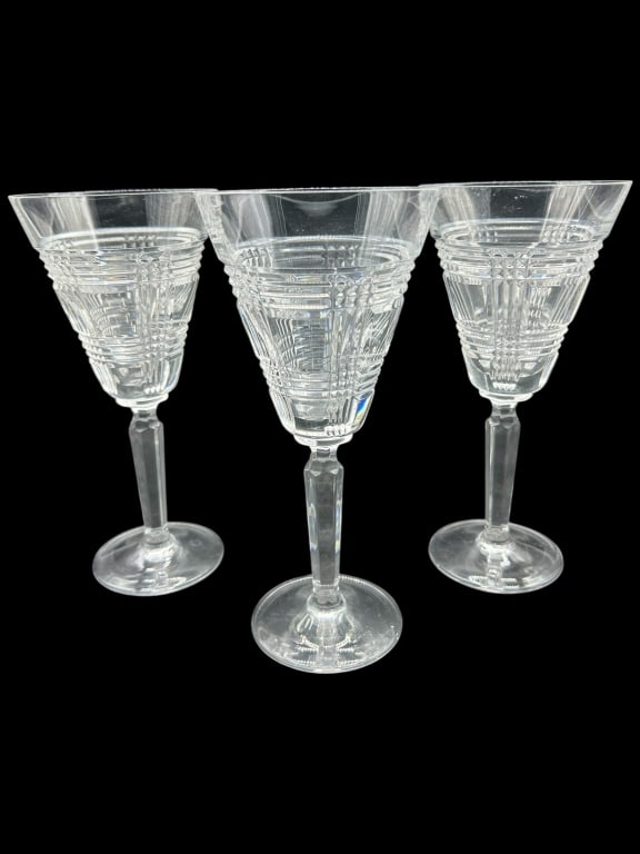 Set of 3 Ralph Lauren Glen Plaid Crystal Glasses: Set of 3 Ralph Lauren Glen Plaid Cut Crystal Wine Glasses -SMALL CHIP ON 1 -7 3/4"