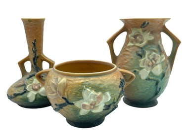 ROSEVILLE POTTERY MAGNOLIA SET OF 3 VASES