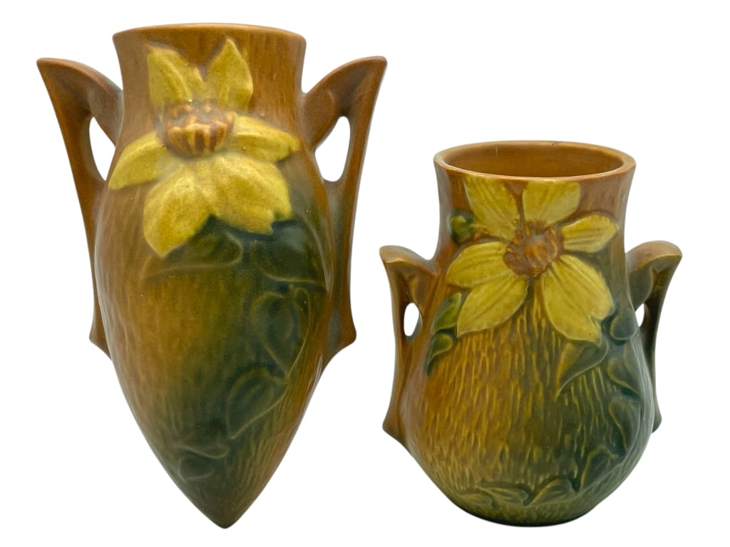 ROSEVILLE POTTERY CLEMATIS WALL POCKET & VASE (1 of 6)