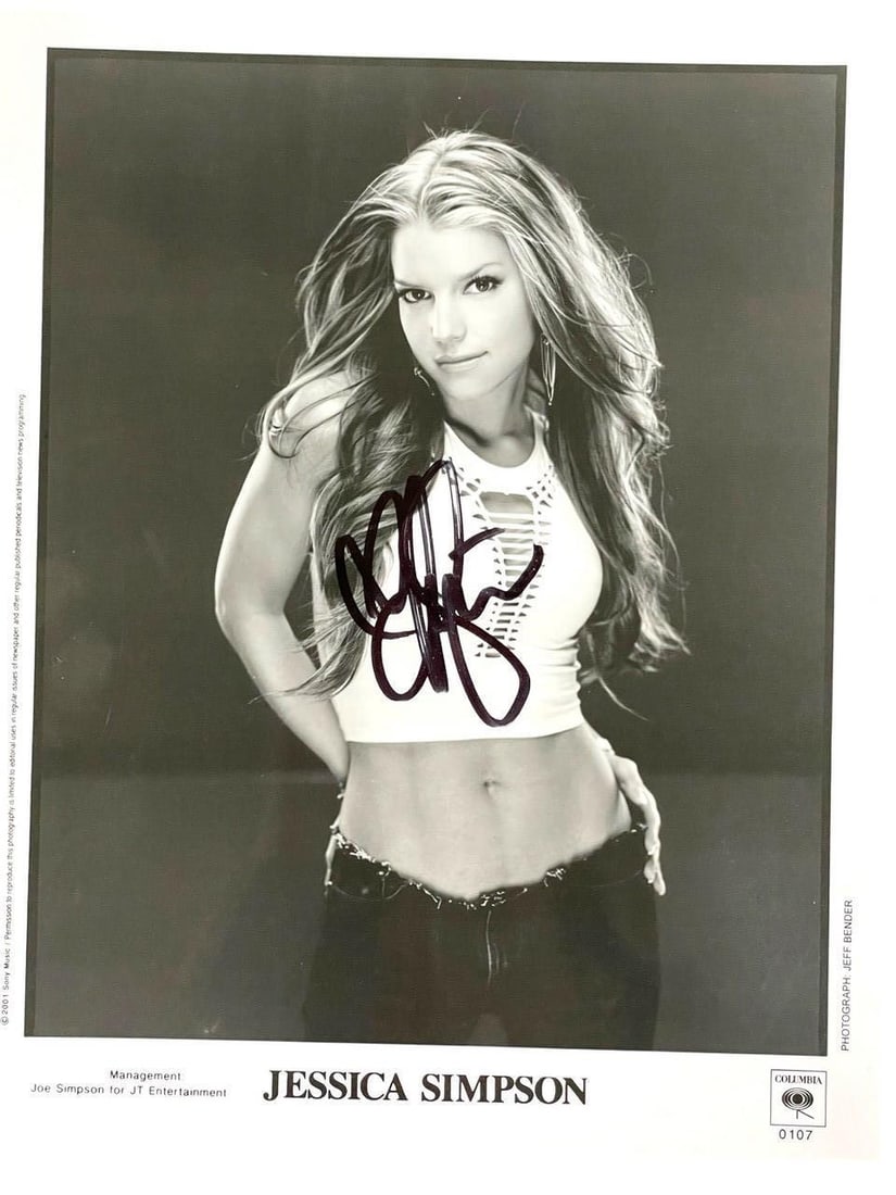 JESSICA SIMPSON AUTOGRAPHED PRESS PHOTO 8 X 10 (1 of 2)