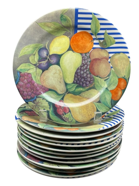 GIEN LA RONDE DES FRUITS PLATES SET OF 12 8": GIEN LA RONDE DES FRUITS PLATES SET OF 12 8" -VERY GOOD PRE OWNED CONDITION -APPROX 8" -SET OF 12 PLATES -JA 030325 ***Please note that due to limited storage space, all items must be picked up within