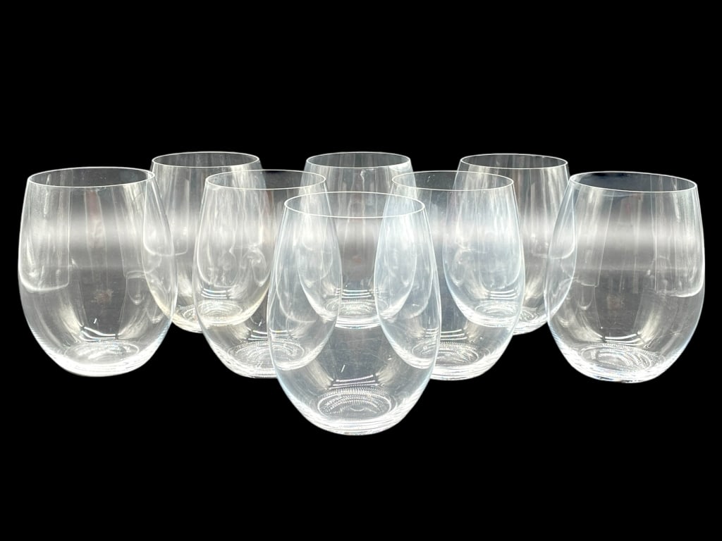 SET OF 8 RIEDEL STEMLESS WINE GLASSES 4.5": SET OF 8 RIEDEL STEMLESS WINE GLASSES 4.5" -VERY GOOD PRE OWNED CONDITION -APPROX 4.5" -SET OF 8 GLASSES -SET OF 8 MODERN CLEAR STEMLESS WINE GLASSES – SIMPLE AND ELEGANT DESIGN SUITABLE FOR RED OR
