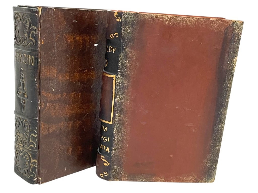 PAIR OF FAUX ANTIQUE STYLE SECRET BOOK BOXES 10" (1 of 7)