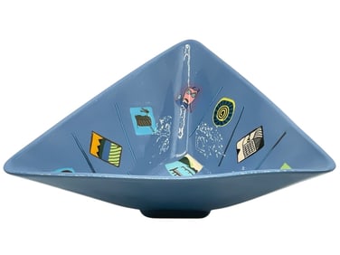 TRIANGULAR MID-CENTURY MODERN CERAMIC BOWL 8.5"