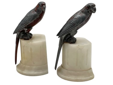 PAIR OF CAST METAL PARROTS ON MARBLE BOOKENDS 6"
