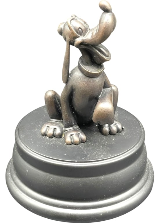 DISNEY “PLUTO?? BRONZE STYLE STATUE 6" (1 of 7)