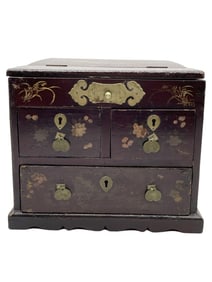 ANTIQUE ASIAN HAND-PAINTED WOODEN JEWELRY BOX 12"