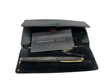 PARKER 75 STERLING SILVER CROSSHATCH FOUNTAIN PEN