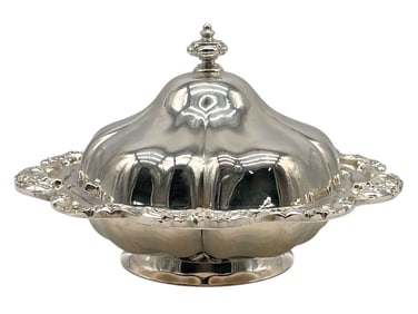 POOLE SILVER COVERED VEGETABLE DISH 9.5"