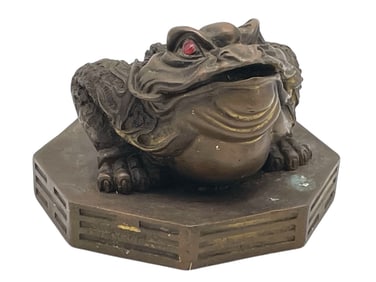 VINTAGE CHINESE MONEY FROG STATUE CAST BRONZE 3"