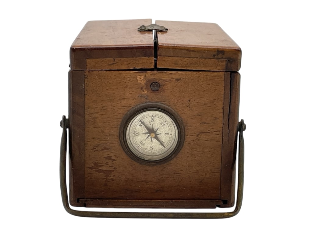 WOODEN COMPASS BOX WITH BRASS HANDLE 5" (1 of 6)