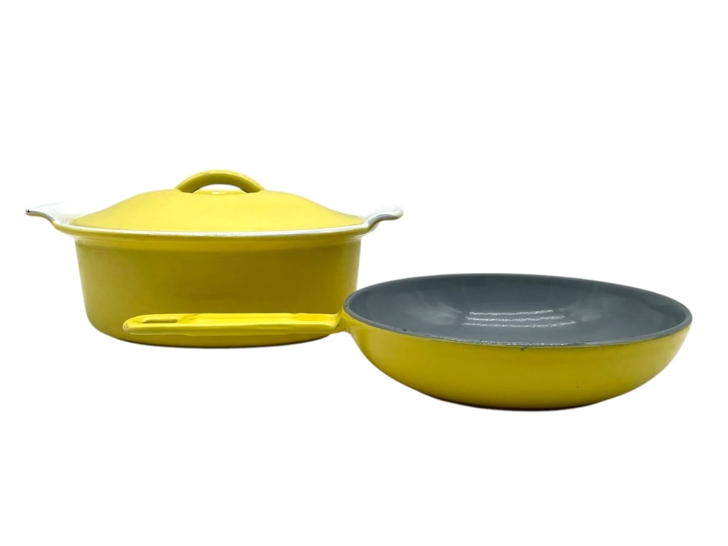 VINTAGE YELLOW ENAMEL CAST IRON COOKWARE SET 2 PCS (1 of 7)
