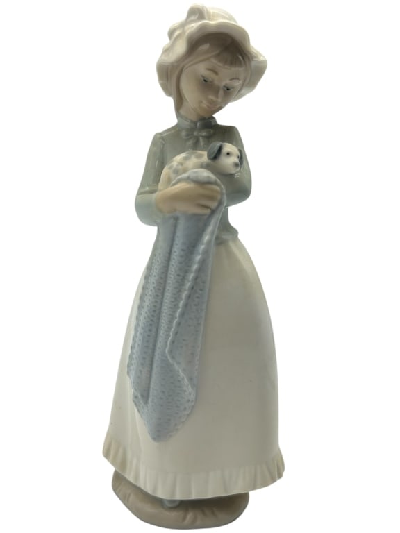 LLADRO NAO GIRL HOLDING PUPPY DOG 9.5" (1 of 6)