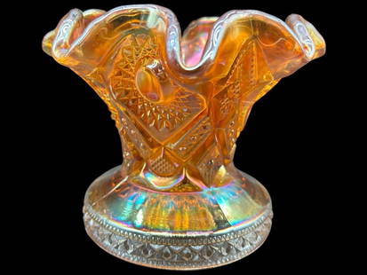 VINTAGE MARIGOLD CARNIVAL GLASS FAN VASE 5.5": - STRIKING EARLY 20TH CENTURY MARIGOLD CARNIVAL GLASS FAN VASE FEATURING AN INTRICATE DIAMOND & STARBURST PATTERN. THIS ELEGANT VASE BOASTS A FLUTED, RUFFLED RIM AND A STURDY FOOTED BASE WITH PRESSED