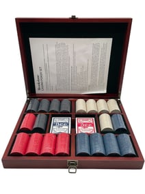 NEW! BROOKSTONE CASINO POKER SET IN BOX
