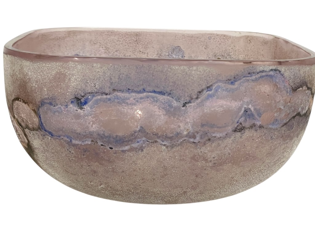 SIGNED ALFREDO BARBINI MURANO ART GLASS BOWL 11": SIGNED ALFREDO BARBINI MURANO ART GLASS BOWL -SCAVO STYLE HAND-BLOWN MURANO ART GLASS BOWL SIGNED BY MASTER GLASSMAKER ALFREDO BARBINI. FEATURES A UNIQUE ORGANIC FORM WITH A SOFT LAVENDER HUE ACCENTED