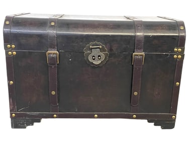 BLACK LEATHERBOUND DOME TOP STEAMER TRUNK 28"