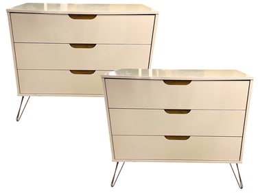 PAIR OF MID-CENTURY MODERN STYLE NIGHTSTANDS