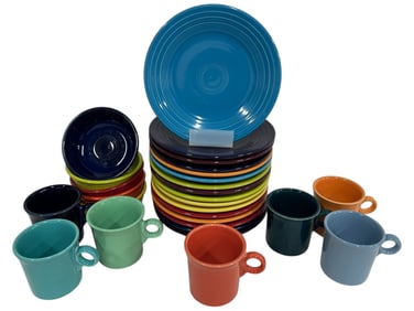 LOT OF FIESTA WARE DINNER PLATES AND MUGS