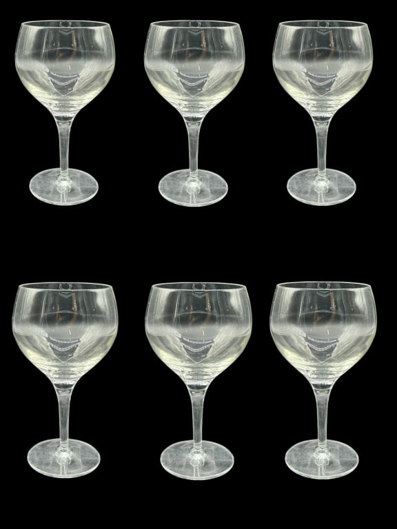 SET OF 6 LARGE CLEAR STEMMED WINE GLASSES 7": - ELEGANT SET OF SIX OVERSIZED BALLOON GOBLETS PERFECT FOR SERVING RED WINE, GIN & TONIC, OR COCKTAILS. FEATURING A CLASSIC, CLEAR STEMMED DESIGN WITH GENEROUS BOWLS IDEAL FOR AROMATIC DRINKS. VERSATI