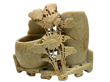 CHINESE SOAPSTONE CARVED VASE 6"