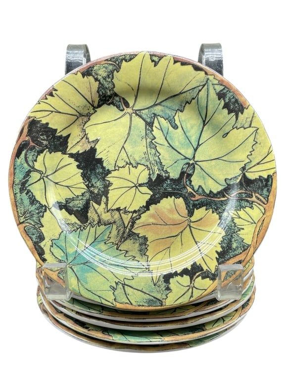 GIEN FEUILLAGE PLATES 6" SET OF 6: GIEN FEUILLAGE PLATES 6" SET OF 6 -VERY GOOD PRE OWNED CONDITION -SET OF 6 PLATES -APPROX 6" -JA 022825 ***Please note that due to limited storage space, all items must be picked up within 14 days of