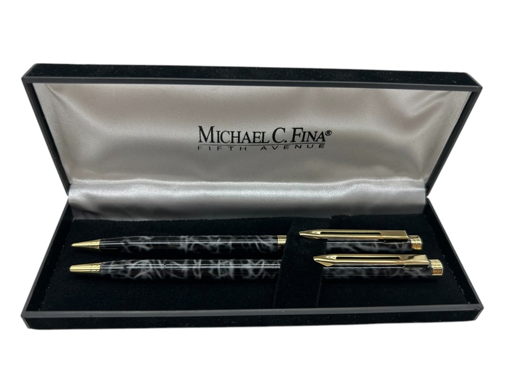 MICHAEL C. FINA FIFTH AVENUE PEN & PENCIL SET (1 of 4)