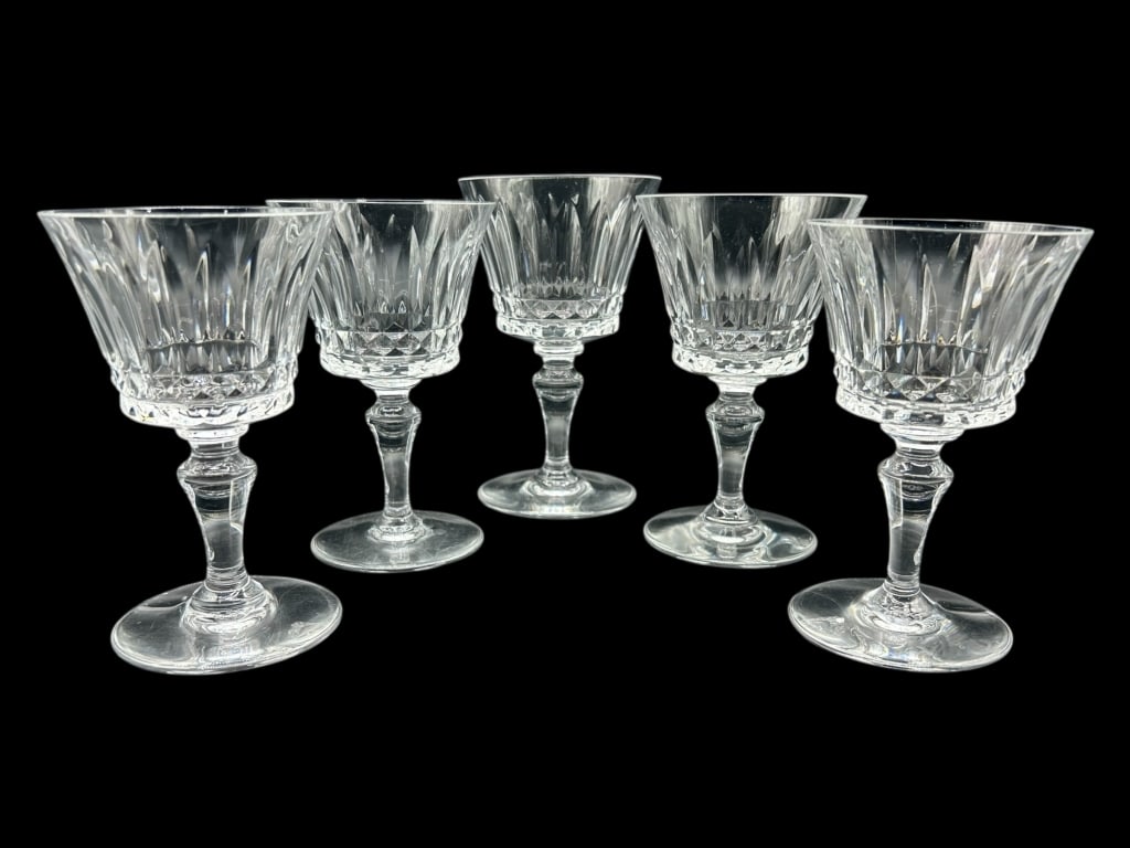 SET OF FIVE BACCARAT CUT CRYSTAL WINE GLASSES 5": - EXQUISITELY CRAFTED WITH TAPERED BOWLS FEATURING VERTICAL FLUTED CUTS ABOVE A BAND OF INTRICATE CROSSHATCHING, ALL ELEGANTLY BALANCED ON SLENDER BALUSTER STEMS – SHOWCASING THE LEGENDARY BRILLIANC