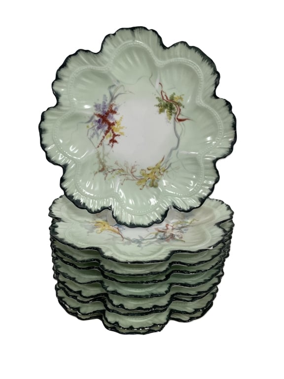 SET OF NINE D&C LIMOGES STYLE OYSTER PLATES 8.5" (1 of 4)