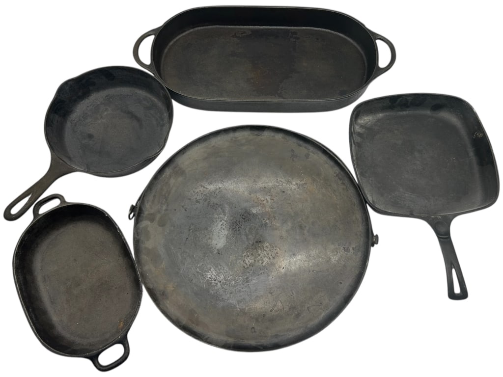 CAST IRON COOKWARE COLLECTION 20" (1 of 3)