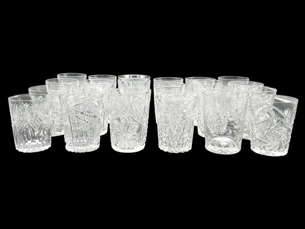 SET OF 24 AMERICAN BRILLIANT GLASS TUMBLERS: SET OF 24 AMERICAN BRILLIANT GLASS TUMBLERS -VERY GOOD PRE OWNED CONDITION -24 GLASSES -ELEGANT MIXED PATTERNS. A BEAUTIFUL COLLECTION OF FACETED BARWARE FEATURING CLASSIC AND INTRICATE DESIGNS, IDEAL