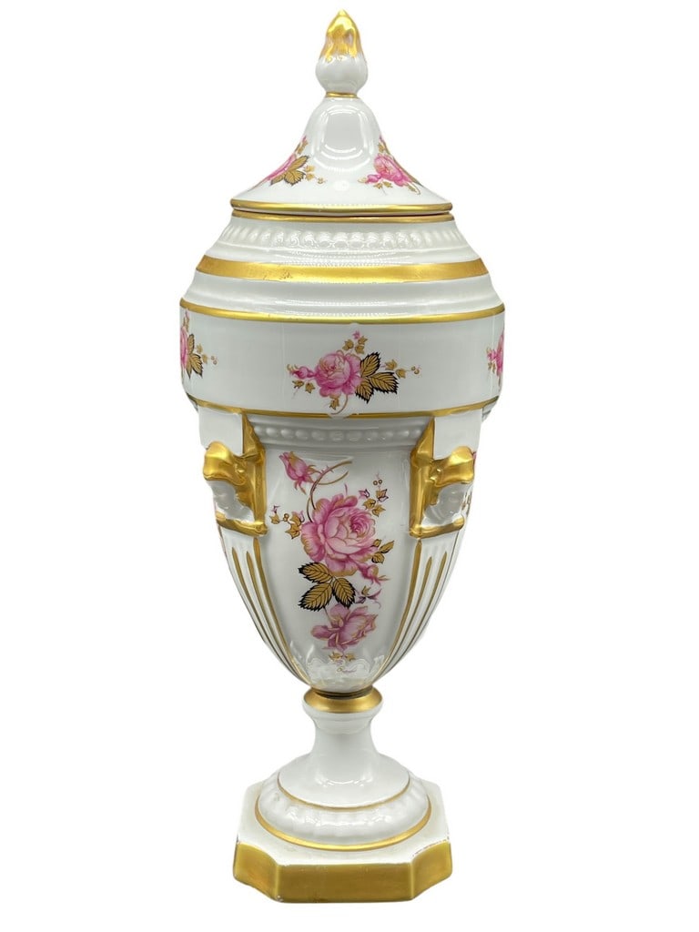 VINTAGE LIMOGE FRANCE LIDDED PORCELAIN URN: VINTAGE LIMOGE FRANCE LIDDED PORCELAIN URN -13" H APPROX -VERY GOOD PRE OWNED CONDITION