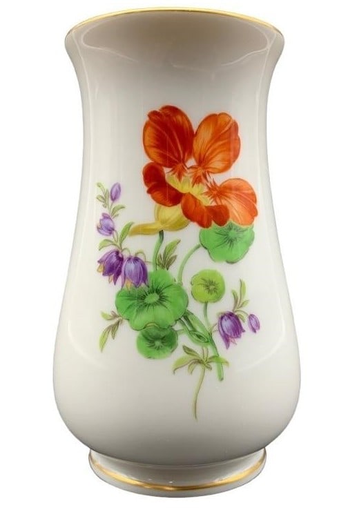 MEISSEN VINTAGE PORCELAIN VASE