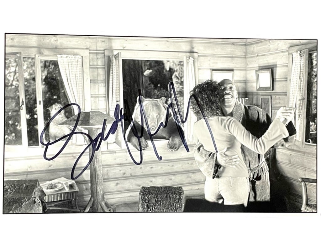 EDDIE MURPHY DR. DOOLITTLE AUTOGRAPHED PHOTO (1 of 2)