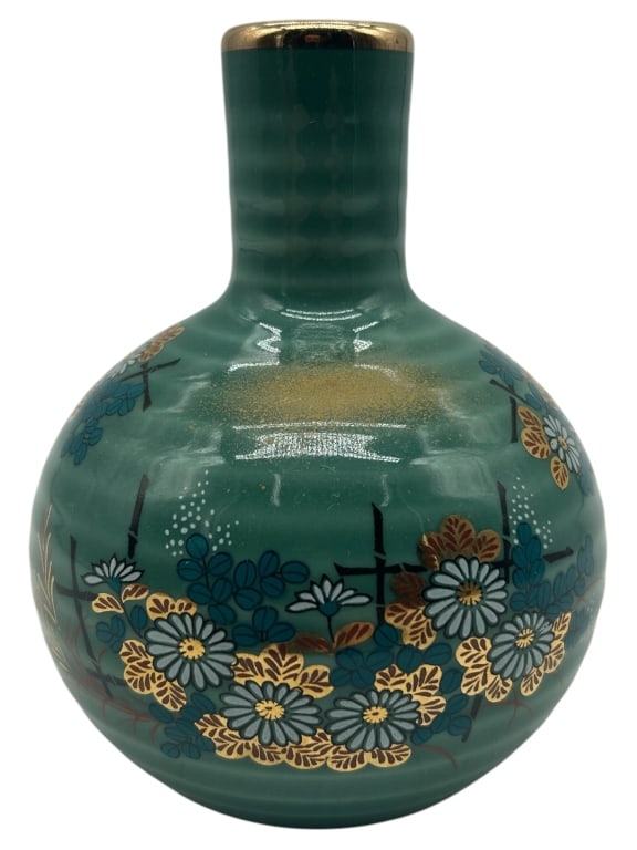 VINTAGE ASIAN GREEN GLAZED FLORAL VASE 5" (1 of 8)