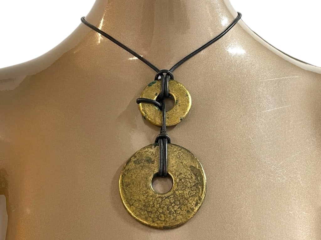 VINTAGE TWO DISK BRASS PENDANT NECKLACE (1 of 6)
