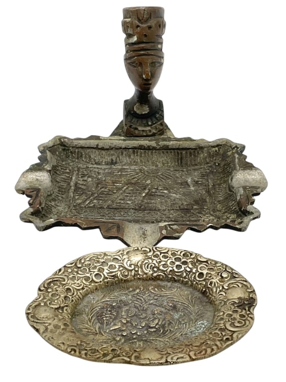 PAIR OF VINTAGE METAL CATCHALL DISHES: PAIR OF VINTAGE METAL CATCHALL DISHES -VERY GOOD PRE OWNED CONDITION -FEATURES A FEMALE BUST AND DECORATIVE EMBELLISHED DISH -JA 042425 By bidding on this item, you have read, understand, and agree to