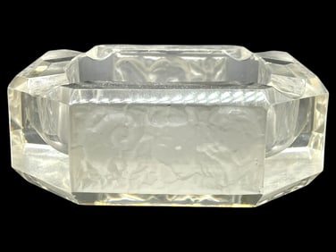 LALIQUE STYLE FROSTED CRYSTAL ASHTRAY 5"