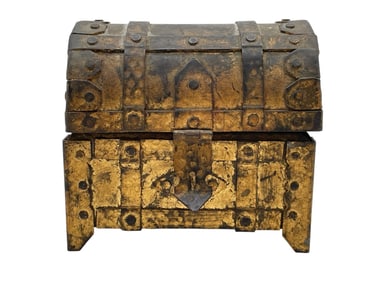VINTAGE MINIATURE TREASURE CHEST 6"