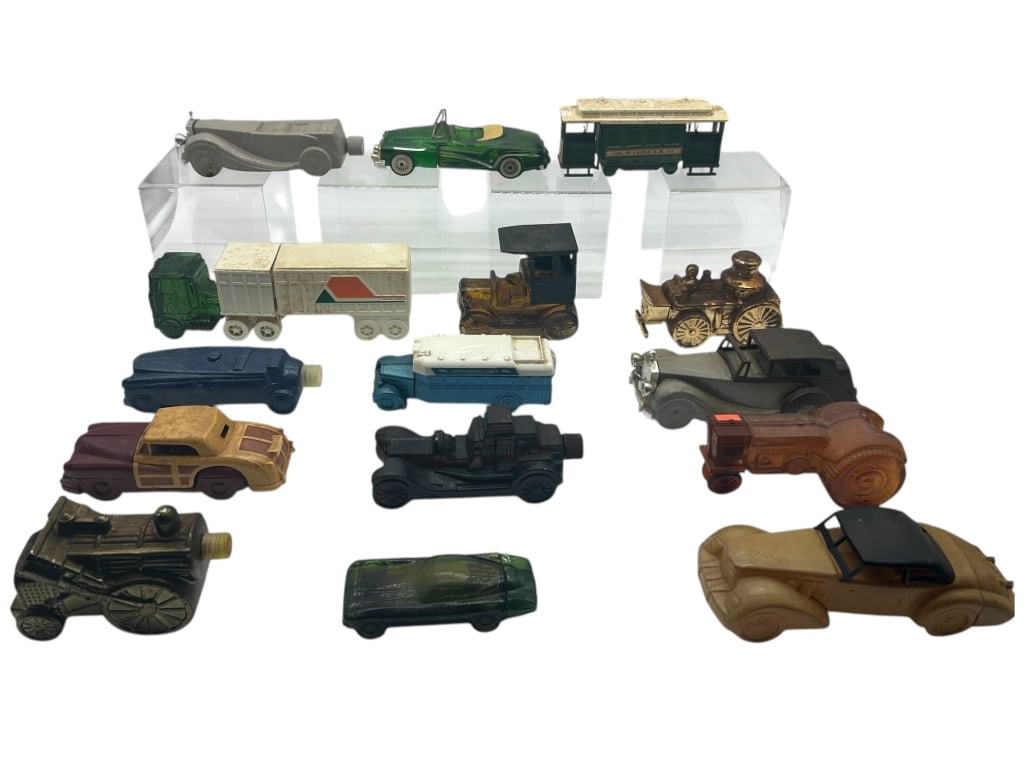 LARGE LOT OF VINTAGE AVON VEHICLE COLOGNE (1 of 4)